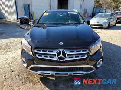 Piąte zdjęcie samochodu w środku: 2018 MERCEDES-BENZ GLA 250 VIN:WDCTG4EB7JJ518252 - miniatura