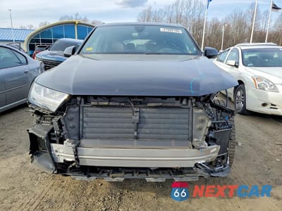 Piąte zdjęcie samochodu w środku: 2019 AUDI Q7 PRESTIGE VIN:WA1VAAF72KD035321 - miniatura