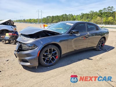 2020 DODGE CHARGER SXT 2C3CDXBG4LH117198 - główne zdjęcie licytacji z USA - miniatura