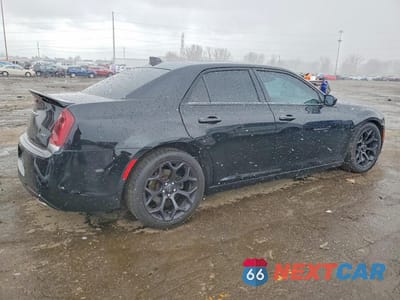 Trzecie zdjęcie samochodu z tyłu: 2020 CHRYSLER 300 S VIN:2C3CCABG3LH217308 - miniatura
