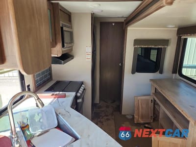 Zdjęcie 6 z 10 samochodu: 2020 KEYSTONE HIDEOUT CAMPER VIN:4YDT38F28L7240305 - miniatura