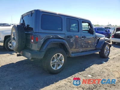 Trzecie zdjęcie samochodu z tyłu: 2019 JEEP WRANGLER UNLIMITED SAHARA VIN:1C4HJXEN6KW683075 - miniatura