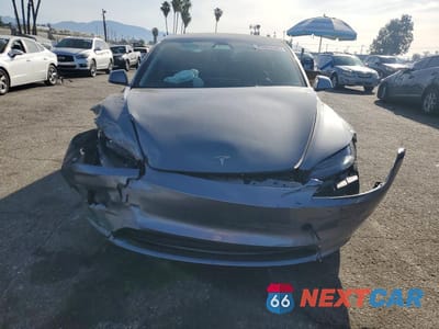 Piąte zdjęcie samochodu w środku: 2024 TESLA MODEL 3 VIN:5YJ3E1EA7RF872857 - miniatura