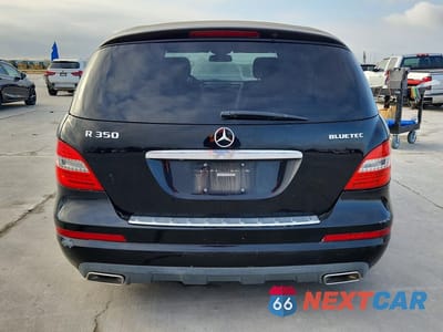 Zdjęcie 6 z 12 samochodu: 2012 MERCEDES BENZ R 350 BLUETEC VIN:4JGCB2FEXCA137513 - miniatura