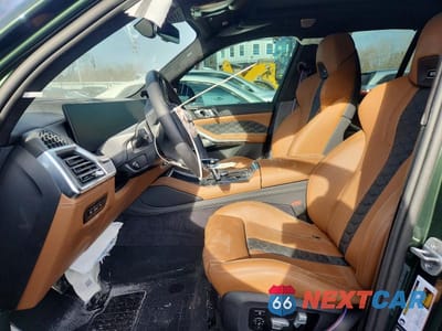 Zdjęcie 7 z 14 samochodu: 2026 BMW X5 M COMPETITION VIN:5YM13ET00T9107304 - miniatura