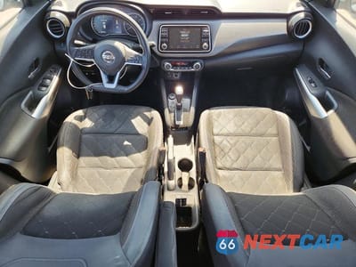 Zdjęcie 8 z 12 samochodu: 2019 NISSAN KICKS SV VIN:3N1CP5CU3KL538673 - miniatura