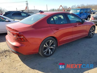 Trzecie zdjęcie samochodu z tyłu: 2024 VOLVO S60 CORE VIN:7JRL12FK2RG308341 - miniatura