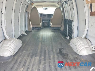 Zdjęcie 10 z 12 samochodu: 2013 CHEVROLET EXPRESS 2500 CARGO DELIVERY VAN VIN:1GCWGFCA7D1143024 - miniatura