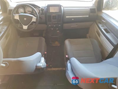Zdjęcie 8 z 12 samochodu: 2009 DODGE GRAND CARAVAN SE VIN:1D8HN44E39B502795 - miniatura