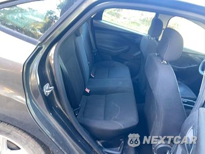 Zdjęcie 6 z 10 samochodu: 2017 FORD FOCUS S VIN:1FADP3E21HL263221 - miniatura