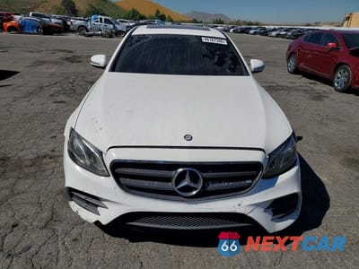 Piąte zdjęcie samochodu w środku: 2017 MERCEDES-BENZ E 300 VIN:WDDZF4JBXHA098351 - miniatura