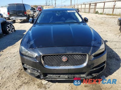 Piąte zdjęcie samochodu w środku: 2019 JAGUAR XE AWD 4C 25T VIN:SAJAS4FX0KCP52732 - miniatura