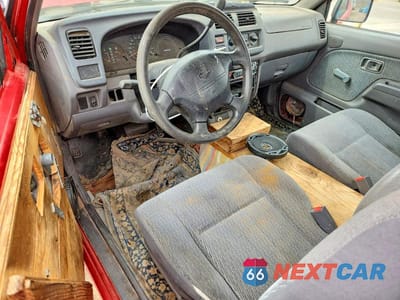 Zdjęcie 8 z 11 samochodu: 1998 NISSAN FRONTIER XE VIN:1N6DD26S1WC305070 - miniatura