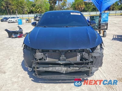 Piąte zdjęcie samochodu w środku: 2022 VOLKSWAGEN JETTA SPORT VIN:3VWBM7BU9NM011795 - miniatura