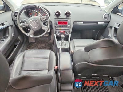 Zdjęcie 8 z 11 samochodu: 2011 AUDI A3 PREMIUM VIN:WAUBFAFM9BA006302 - miniatura