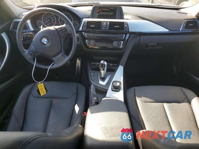 Zdjęcie 8 z 13 samochodu: 2017 BMW 320 XI VIN:WBA8A3C51HK691397 - miniatura