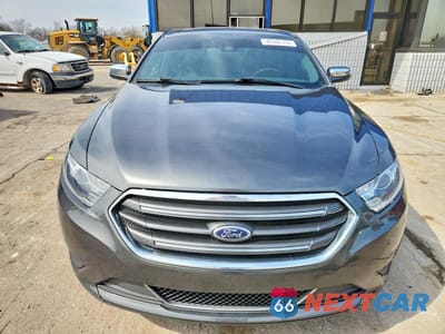 Piąte zdjęcie samochodu w środku: 2016 FORD TAURUS LIMITED VIN:1FAHP2F92GG133169 - miniatura