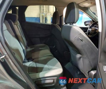 Zdjęcie 11 z 12 samochodu: 2022 FORD ESCAPE SE VIN:1FMCU9G66NUB70858 - miniatura