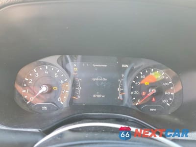 Zdjęcie 9 z 13 samochodu: 2023 JEEP COMPASS LATITUDE VIN:3C4NJDBN2PT553250 - miniatura