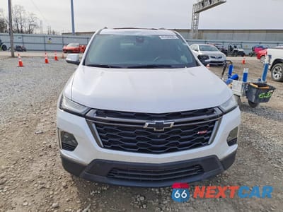 Piąte zdjęcie samochodu w środku: 2023 CHEVROLET TRAVERSE RS VIN:1GNEVJKW1PJ326965 - miniatura