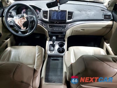 Zdjęcie 8 z 14 samochodu: 2018 HONDA PILOT EXL VIN:5FNYF6H51JB021561 - miniatura