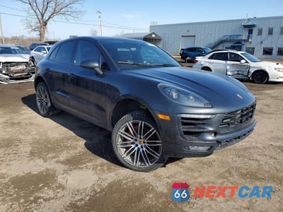 Czwarte zdjęcie samochodu z boku: 2017 PORSCHE MACAN GTS VIN:WP1AG2A55HLB54704 - miniatura