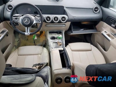 Zdjęcie 8 z 11 samochodu: 2026 MERCEDES-BENZ GLA 250 4MATIC VIN:W1N4N4HB5TJ816581 - miniatura