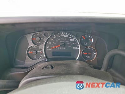 Zdjęcie 9 z 12 samochodu: 2013 CHEVROLET EXPRESS 2500 CARGO DELIVERY VAN VIN:1GCWGFCA7D1143024 - miniatura