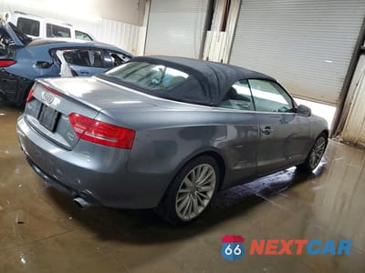 Trzecie zdjęcie samochodu z tyłu: 2012 AUDI A5 PREMIUM PLUS VIN:WAULFAFH4CN000666 - miniatura