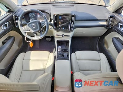 Zdjęcie 8 z 15 samochodu: 2022 VOLVO XC40 T4 INSCRIPTION VIN:YV4AC2HL1N2781819 - miniatura