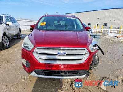 Piąte zdjęcie samochodu w środku: 2018 FORD ESCAPE TITANIUM VIN:1FMCU0J93JUA02183 - miniatura