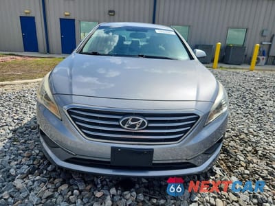 Piąte zdjęcie samochodu w środku: 2016 HYUNDAI SONATA SE VIN:5NPE24AF7GH273749 - miniatura