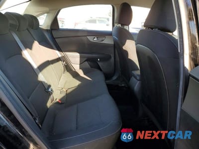Zdjęcie 10 z 12 samochodu: 2019 KIA FORTE LXS VIN:3KPF24AD5KE093346 - miniatura