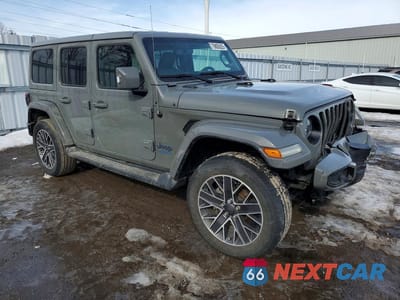 Czwarte zdjęcie samochodu z boku: 2023 JEEP WRANGLER SAHARA 4XE VIN:1C4JJXP69PW683358 - miniatura
