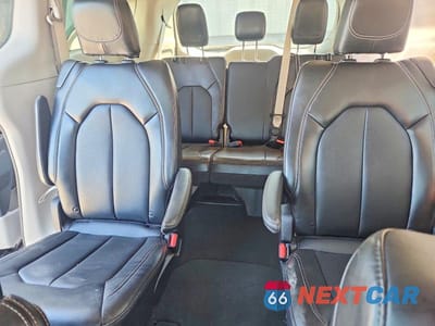 Zdjęcie 10 z 12 samochodu: 2024 CHRYSLER PACIFICA TOURING L VIN:2C4RC1BG2RR151777 - miniatura