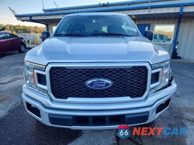 Piąte zdjęcie samochodu w środku: 2018 FORD F150 SUPER CAB VIN:1FTEX1CP0JKE34408 - miniatura