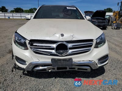 Piąte zdjęcie samochodu w środku: 2019 MERCEDES-BENZ GLC 300 VIN:WDC0G4JB3KF497669 - miniatura
