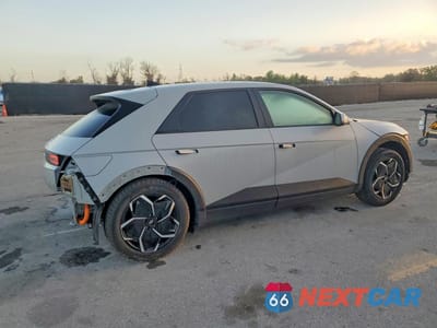 Trzecie zdjęcie samochodu z tyłu: 2024 HYUNDAI IONIQ 5 SEL VIN:KM8KN4DE2RU269576 - miniatura