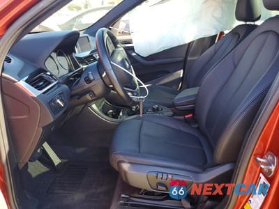 Zdjęcie 7 z 12 samochodu: 2018 BMW X1 XDRIVE28I VIN:WBXHT3C34J3H33630 - miniatura