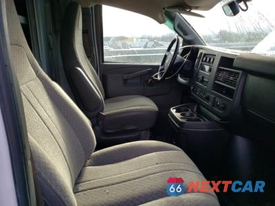 Zdjęcie 10 z 11 samochodu: 2021 CHEVROLET EXPRESS UTILITY / SERVICE TRUCK VIN:1GB0GRF73M1307851 - miniatura