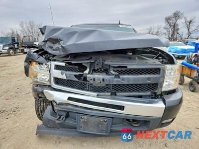 Piąte zdjęcie samochodu w środku: 2010 CHEVROLET SILVERADO K1500 LT VIN:3GCRKSE38AG270087 - miniatura