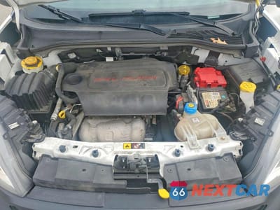 Zdjęcie 12 z 12 samochodu: 2019 RAM PROMASTER CITY VIN:ZFBHRFAB6K6N84208 - miniatura