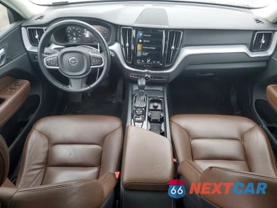 Zdjęcie 8 z 11 samochodu: 2020 VOLVO XC60 T6 MOMENTUM VIN:YV4A22RK2L1516905 - miniatura