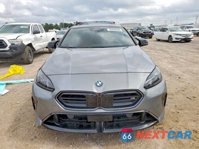 Piąte zdjęcie samochodu w środku: 2026 BMW M2 VIN:WBA33GG0XT7T99236 - miniatura