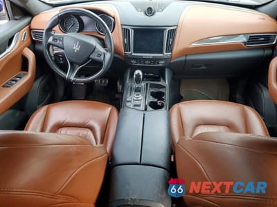 Zdjęcie 8 z 12 samochodu: 2017 MASERATI LEVANTE S SPORT VIN:ZN661YUS0HX246615 - miniatura