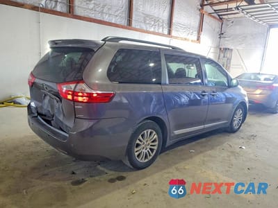 Trzecie zdjęcie samochodu z tyłu: 2015 TOYOTA SIENNA XLE PREMIUM 8-PASSENGER VIN:5TDYK3DC4FS601310 - miniatura