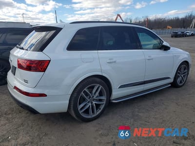 Trzecie zdjęcie samochodu z tyłu: 2018 AUDI Q7 PRESTIGE VIN:WA1VAAF78JD048380 - miniatura