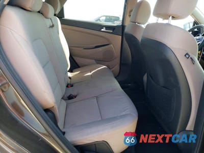 Zdjęcie 11 z 13 samochodu: 2020 HYUNDAI TUCSON SE VIN:KM8J23A4XLU116963 - miniatura