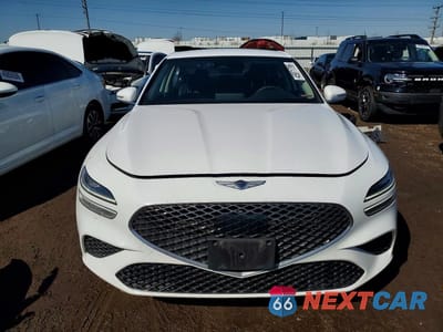 Piąte zdjęcie samochodu w środku: 2022 GENESIS G70 2.0T VIN:KMTG34TA2NU086804 - miniatura