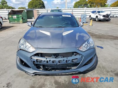 Piąte zdjęcie samochodu w środku: 2015 HYUNDAI GENESIS COUPE 3.8 VIN:KMHHT6KJ0FU128397 - miniatura